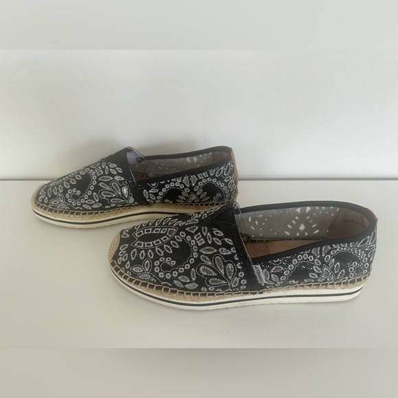 Joy & Mario navy & white embroidered espadrilles flats 8.5W wide - Picture 8 of 11